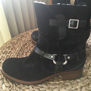 UGG MOTORCYCLE BOOT -BLACK SUEDE WORN TWICE SZ 10